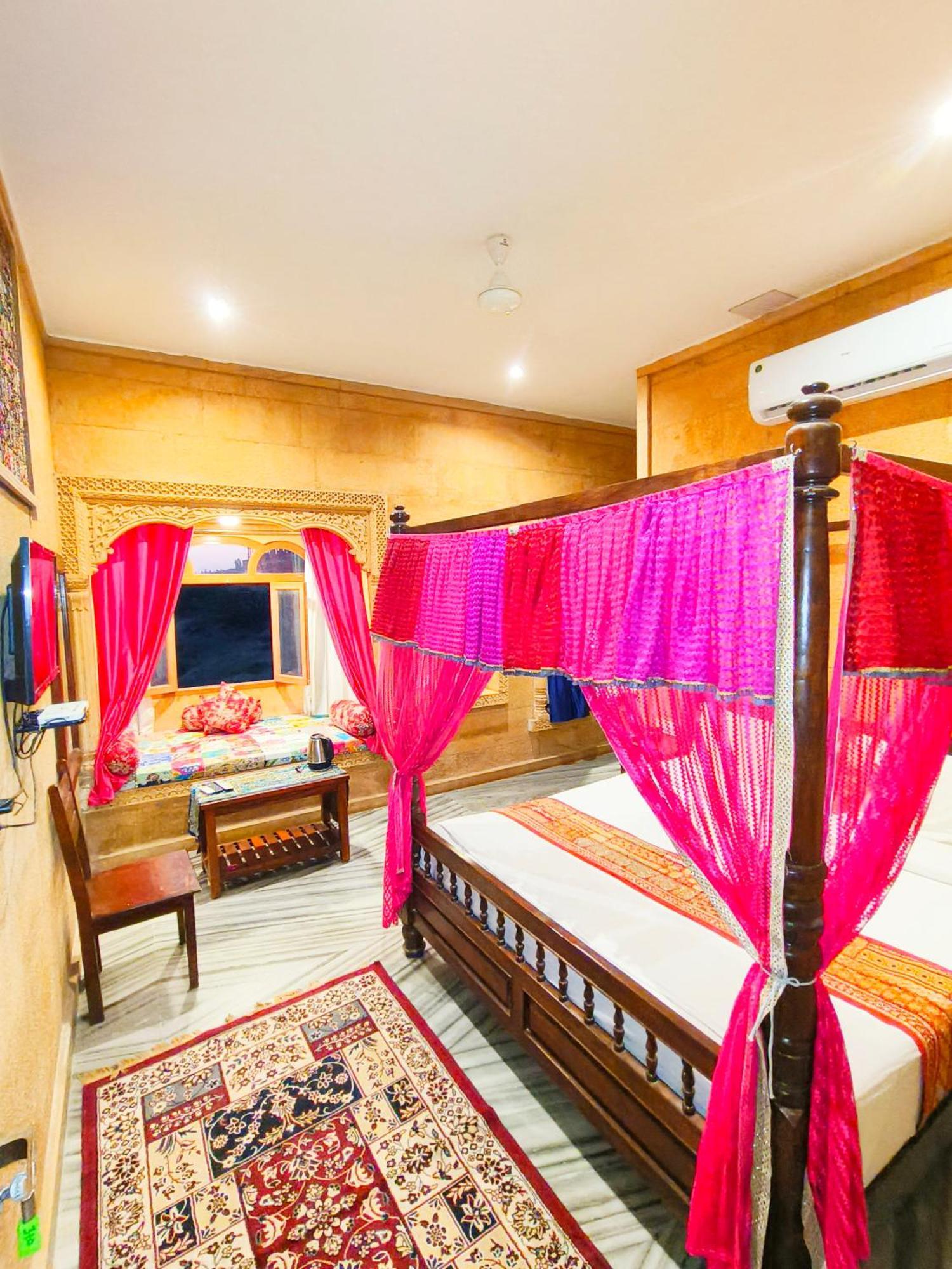 Hotel Royal Heritage Jaisalmer Esterno foto